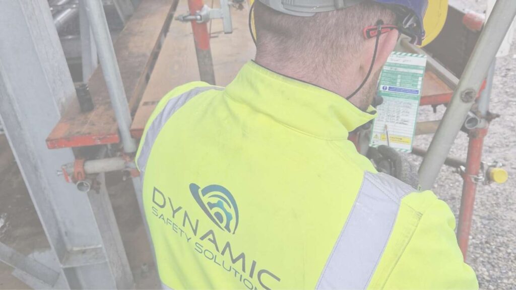 consultant on site checking paperwrok dynamic sasfety solutions on site consultancy